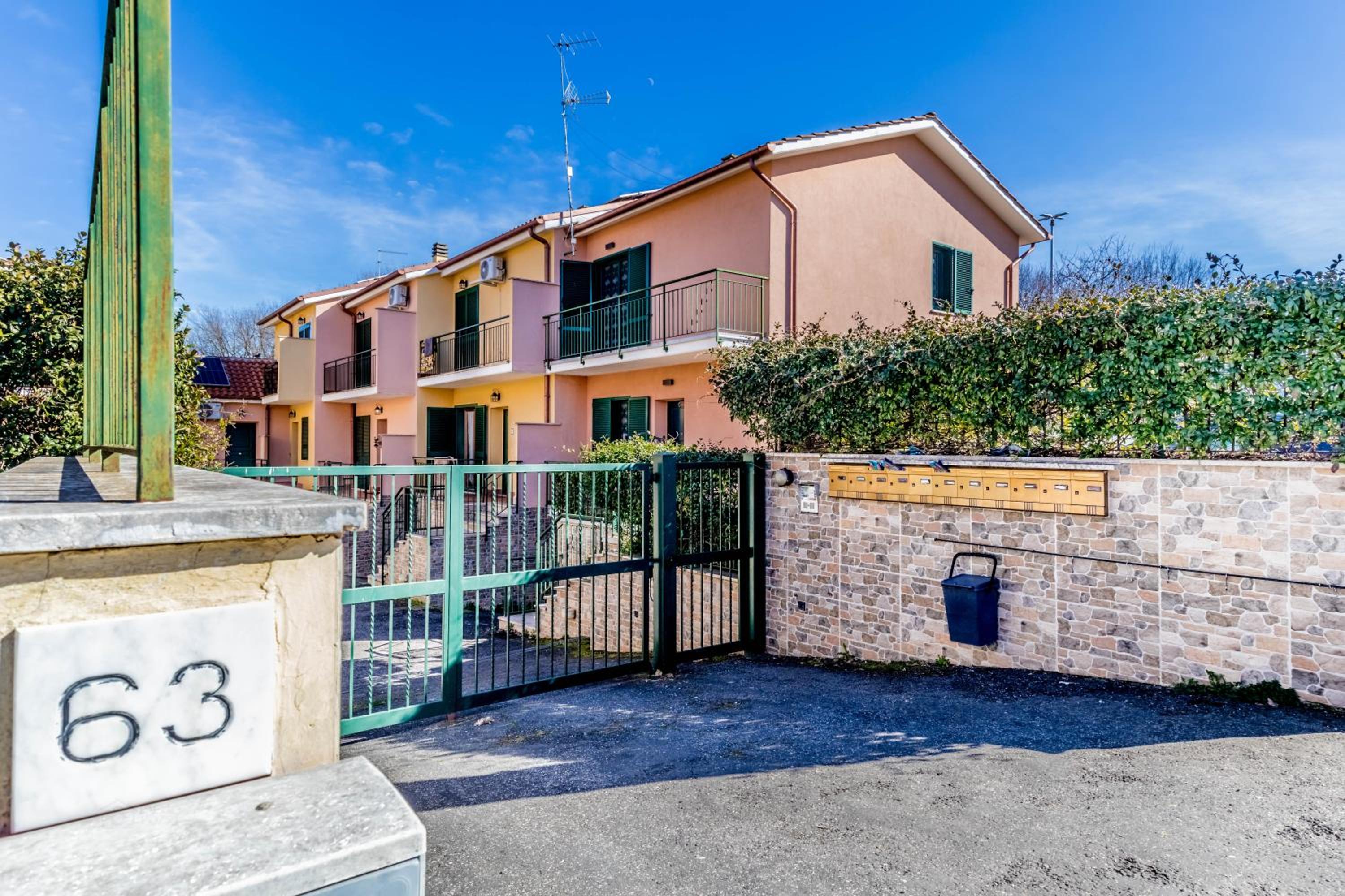Nepi green apartment