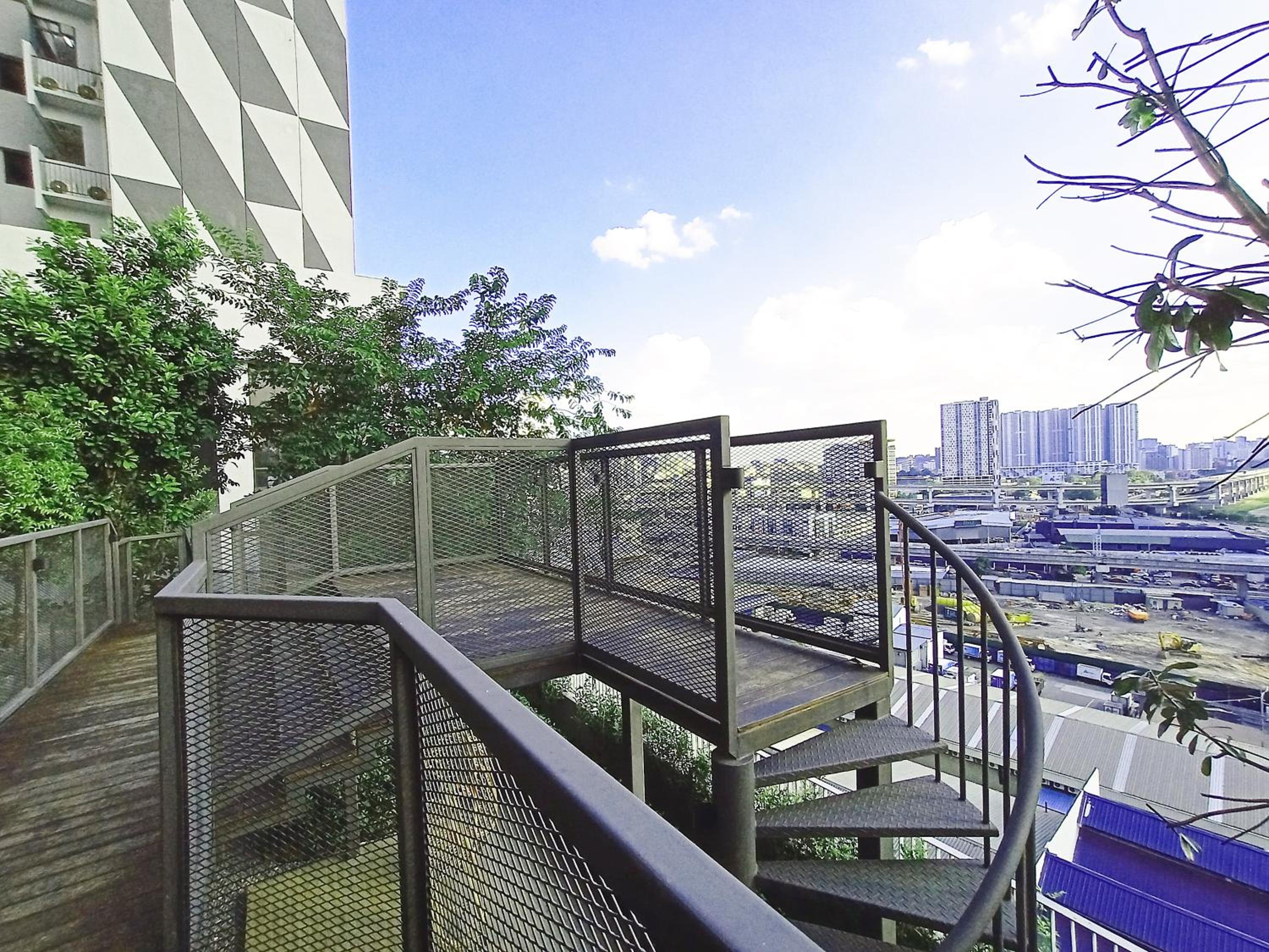 Trion KL Sweet Grace X TRX Sky Tower
