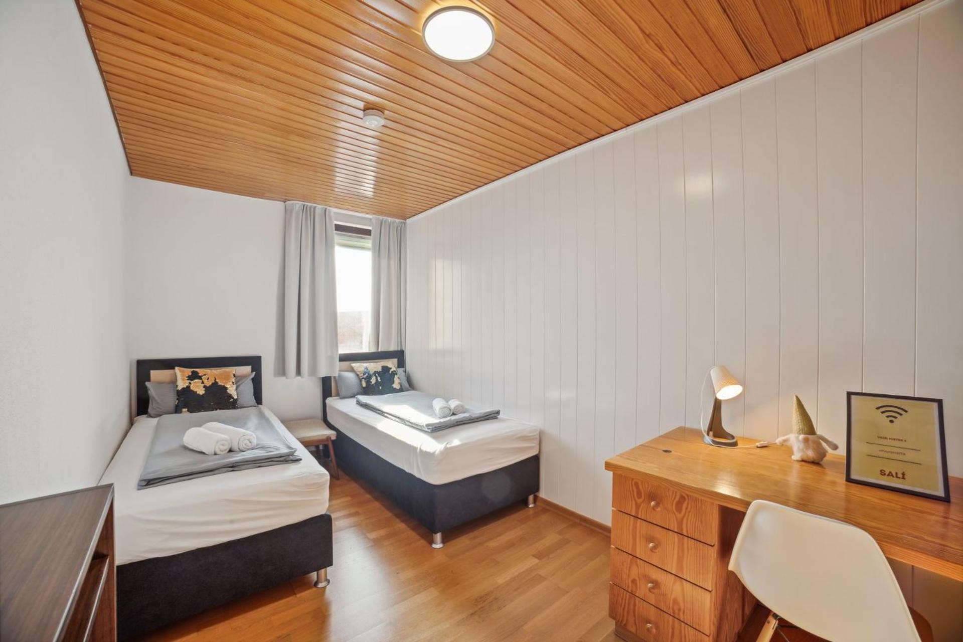 Salí Homes K39 Monte-Carlo -Spacious 6-Bedroom Apartment with Terrace and Garden Views in Bayreuth Ideal for Groups