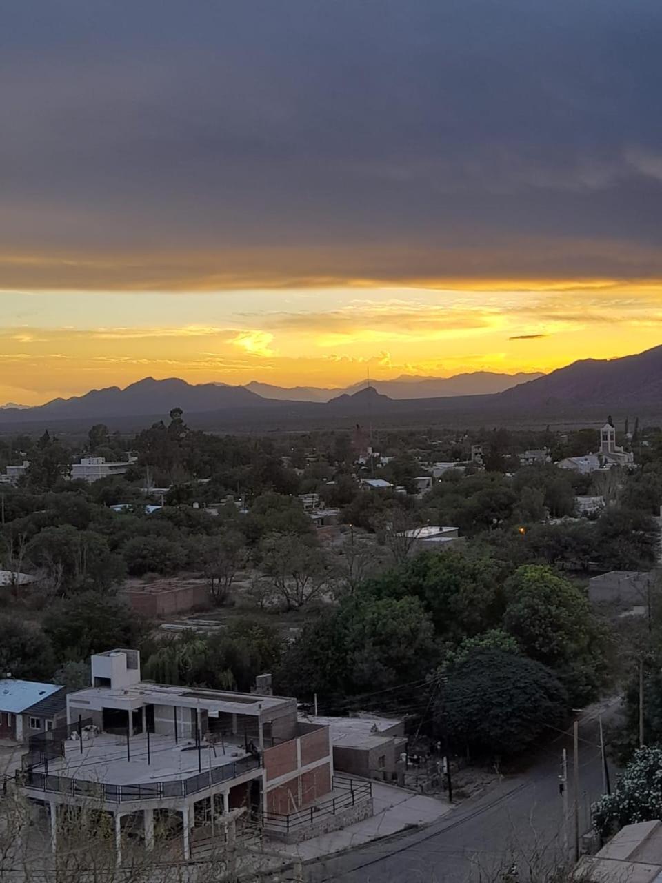 Hospedaje Familiar Raza Mistica