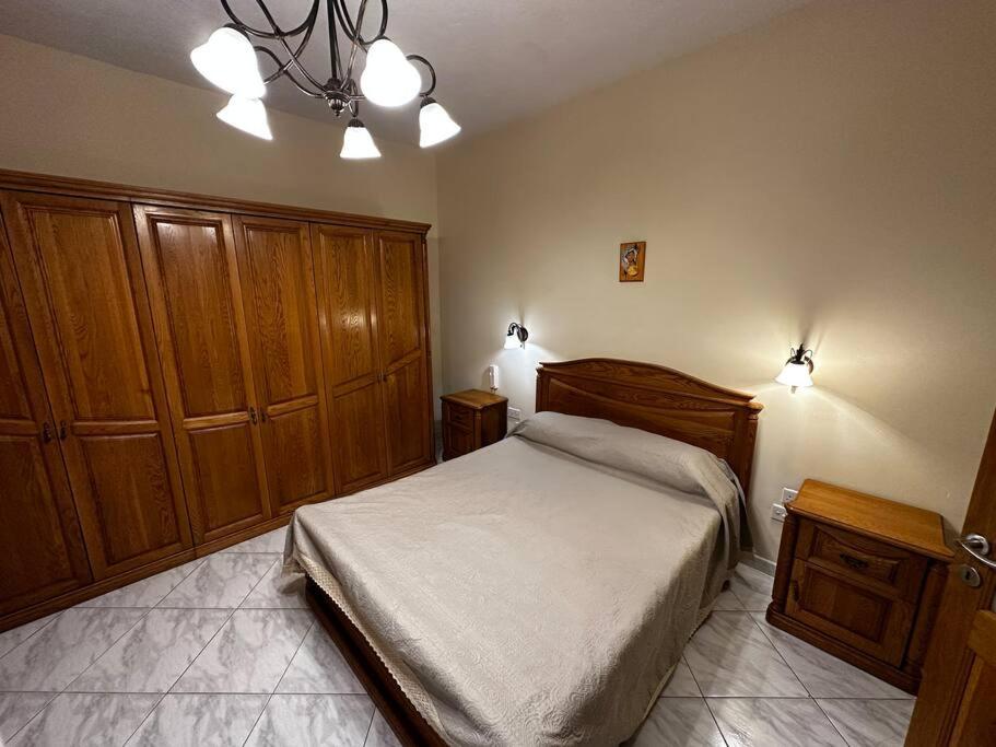 Casa Del Mare, 3Bedroom House in Marsaxlokk Fishing Village photo 2