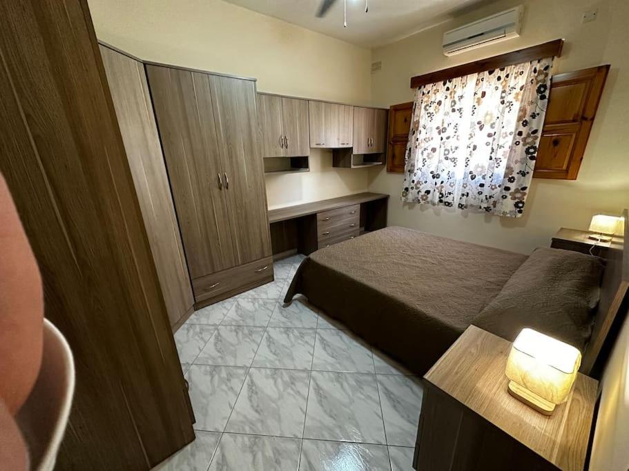 Casa Del Mare, 3Bedroom House in Marsaxlokk Fishing Village photo 4