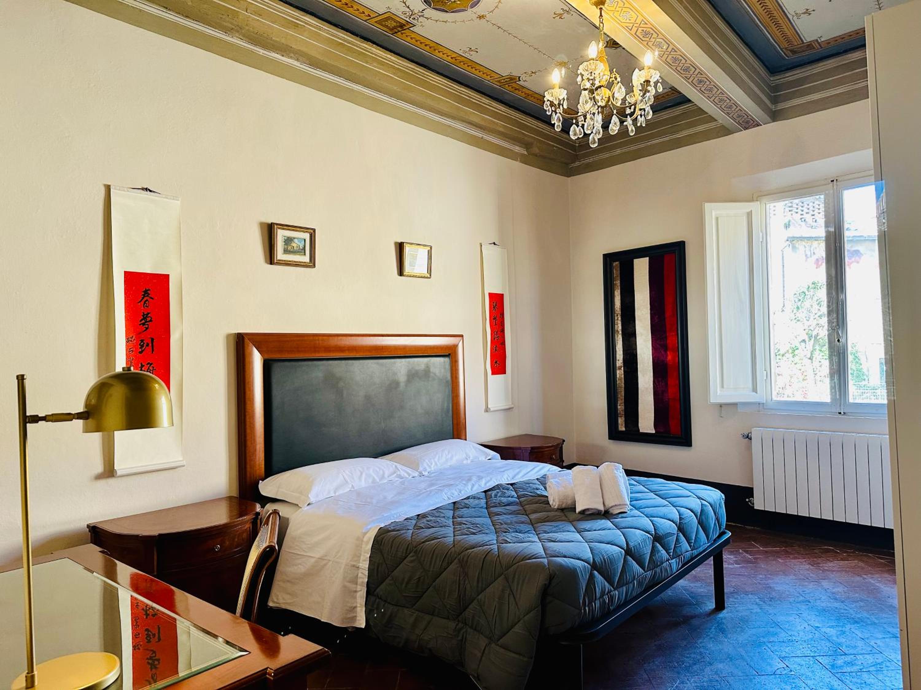 Domus An- Two Bedrooms Apartment -Antique and Historical Home view 2
