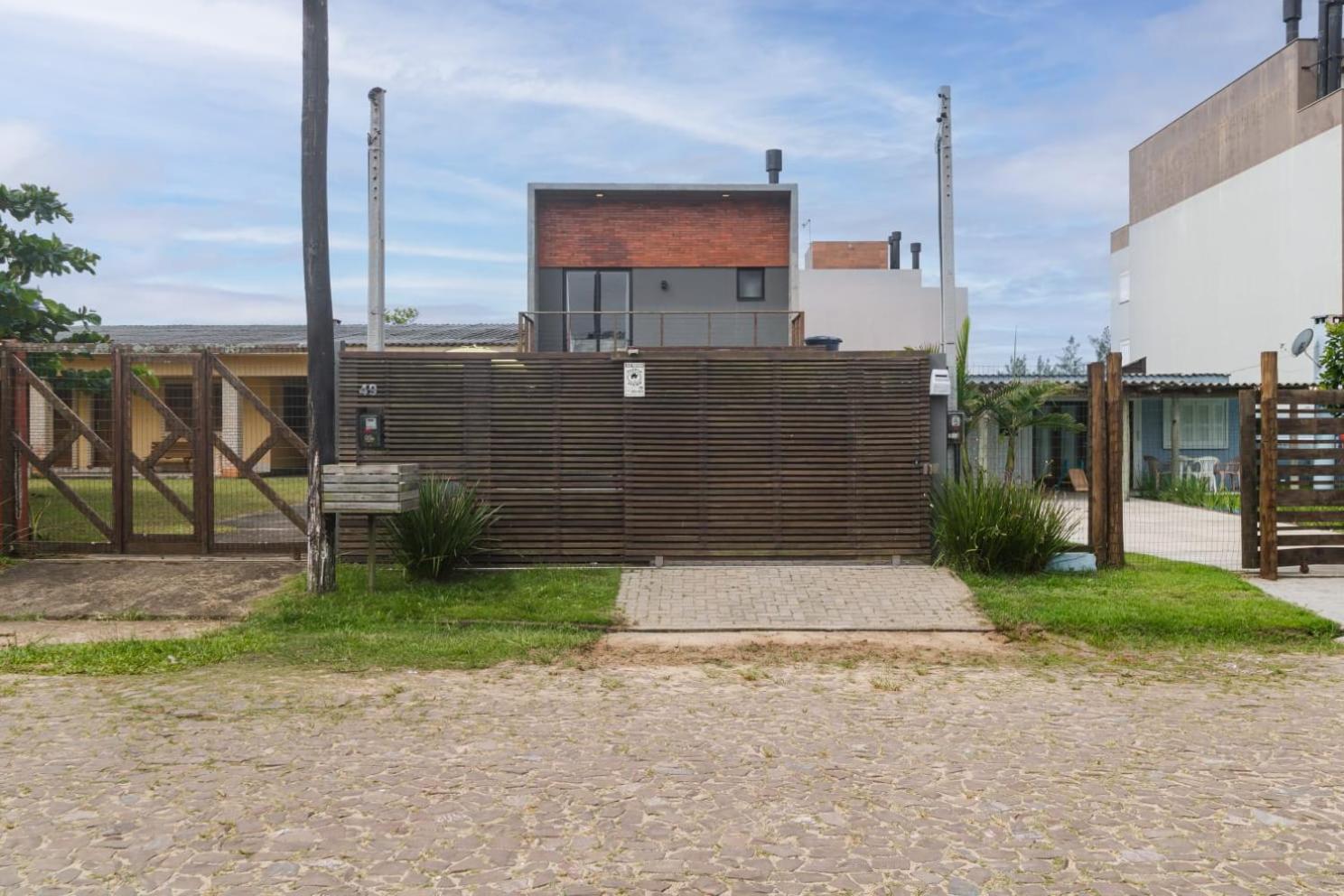 Jarda Beach House 50mts do mar na praia Itapeva sul Torres RS