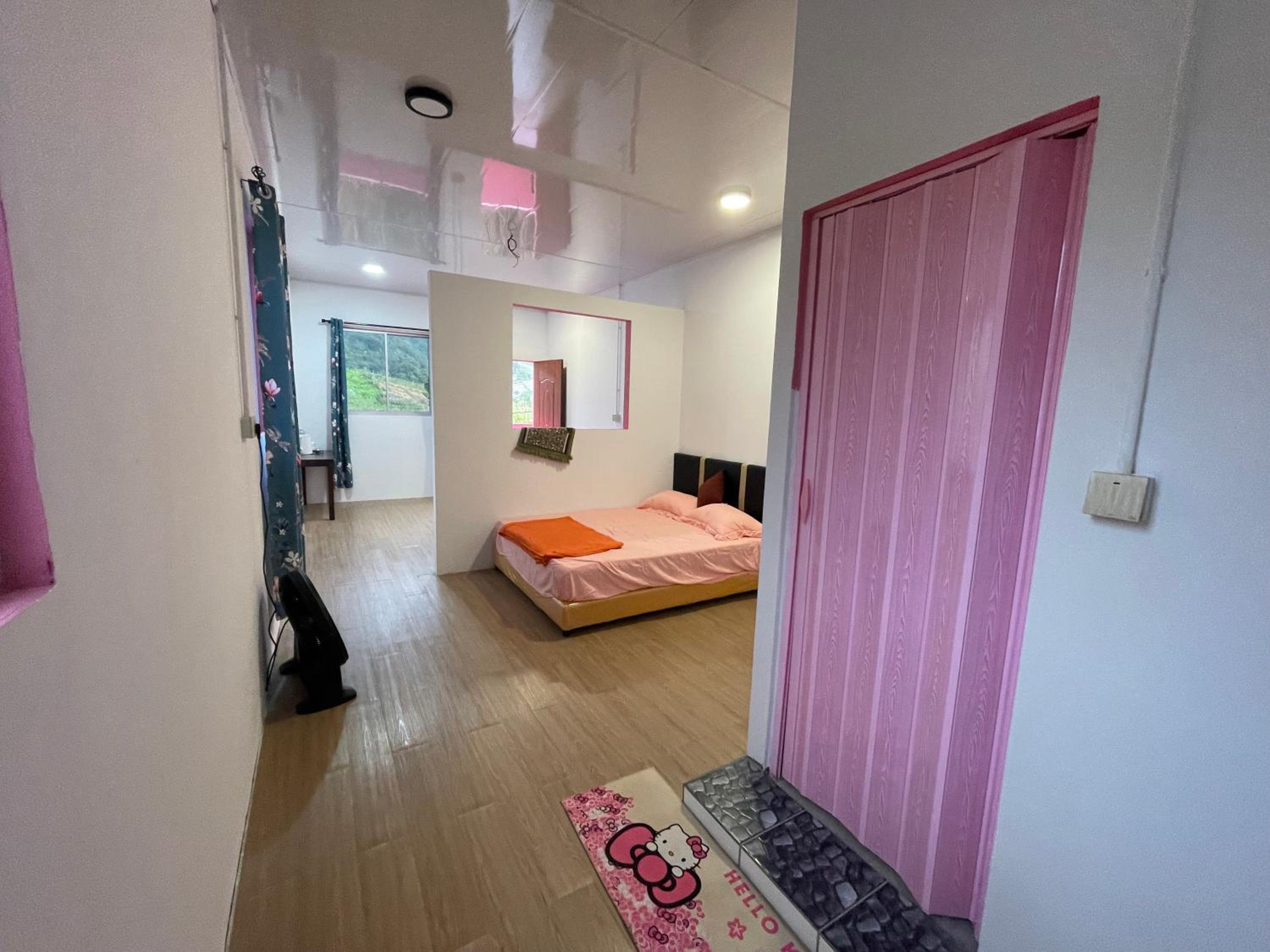 Photo 18