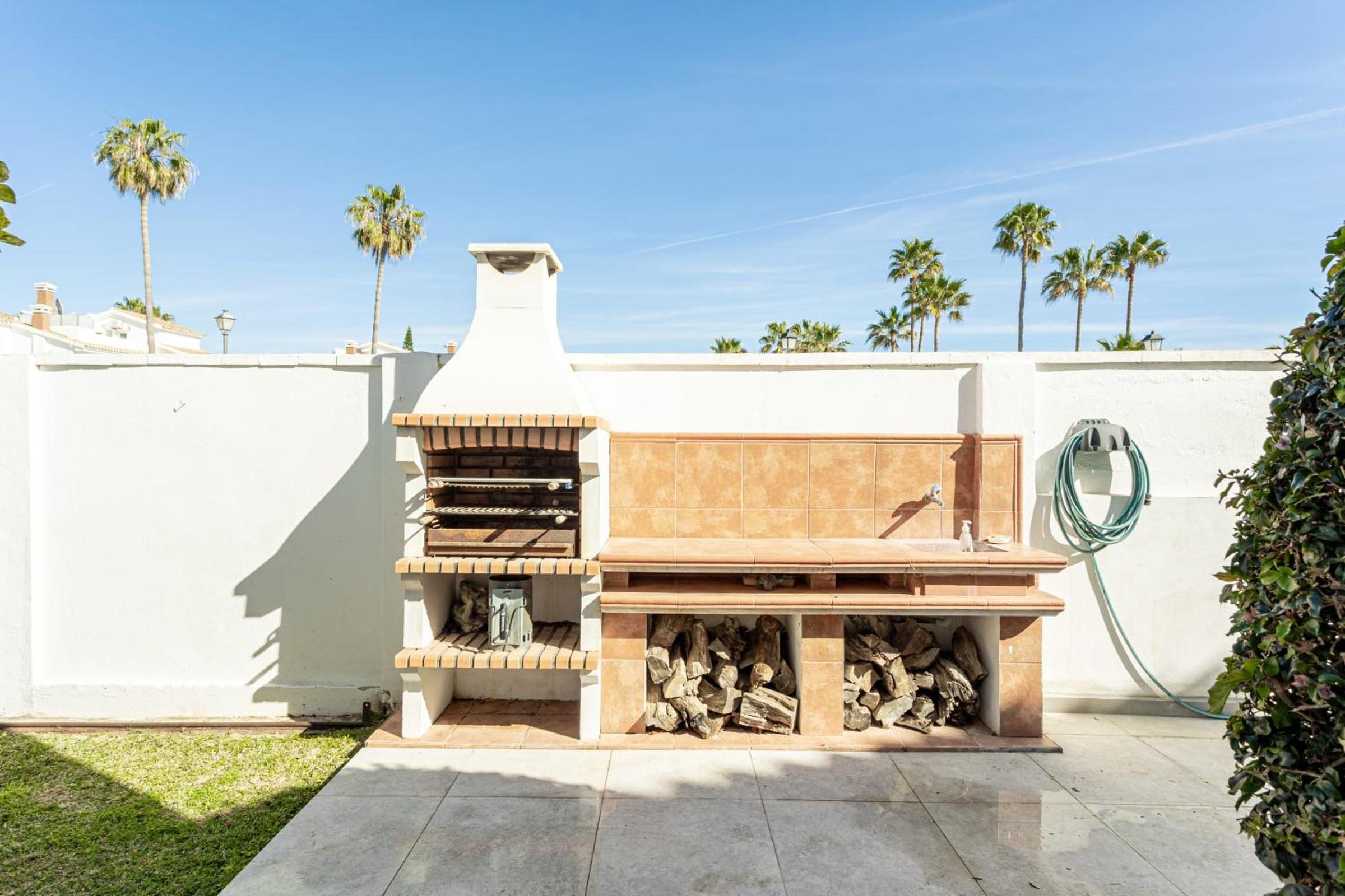 Frontline Beach Townhouse El Rosario- 4 Bedrooms view 3