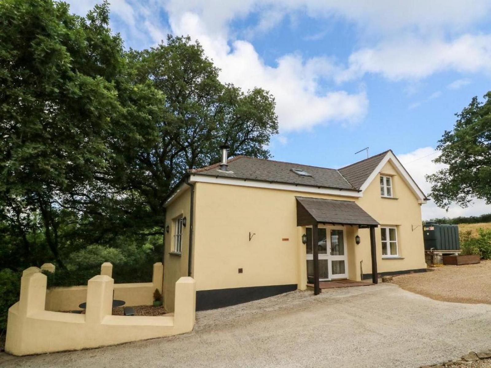 Pheasants Roost With Indoor Pool In Devon view 4