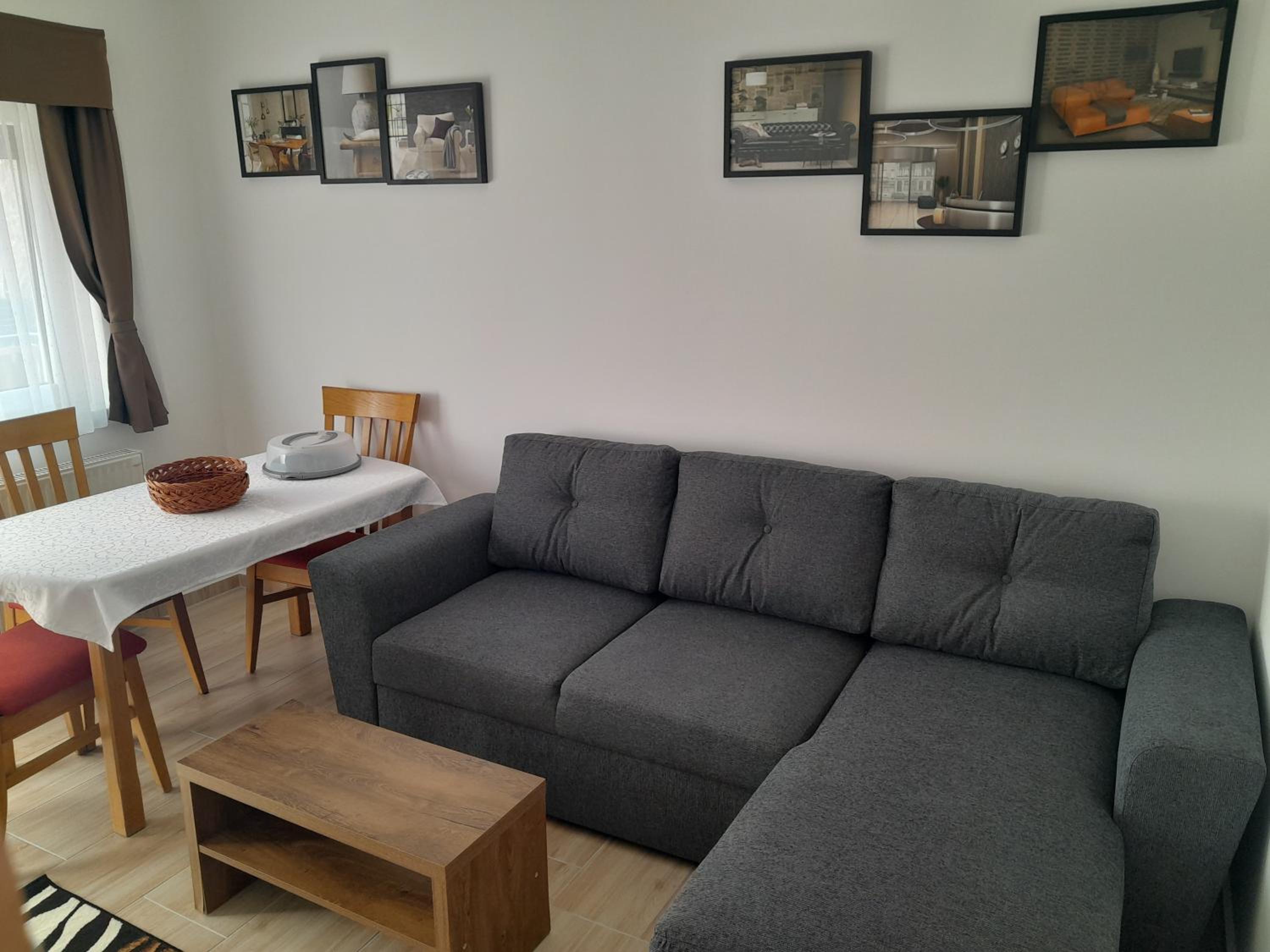 Nyírfa Apartmanház