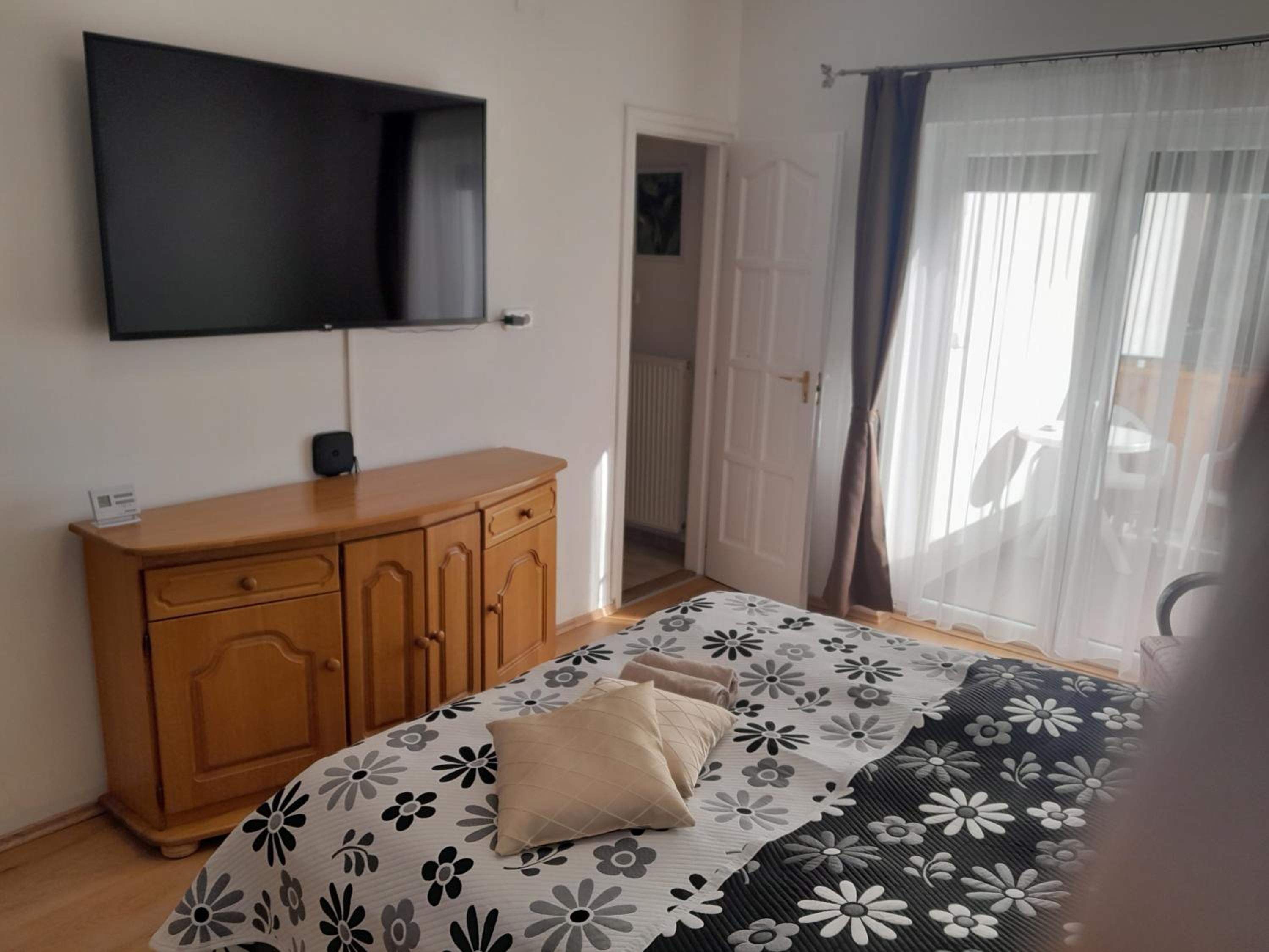 Nyírfa Apartmanház