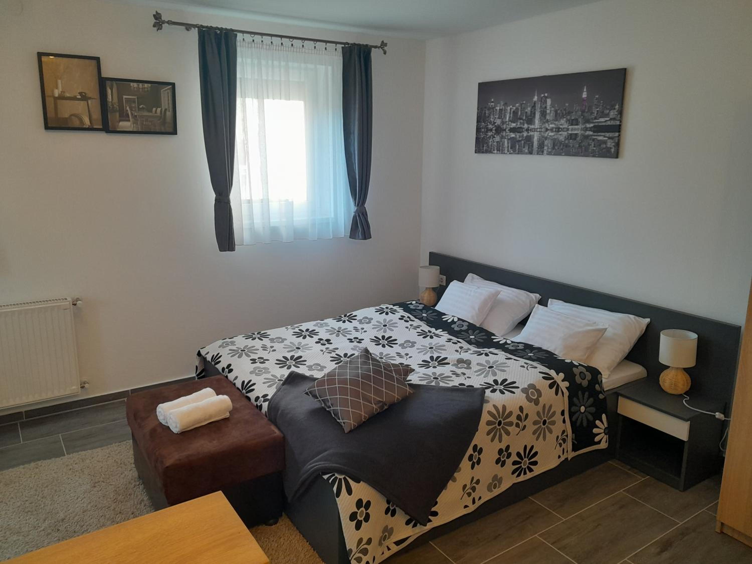 Nyírfa Apartmanház