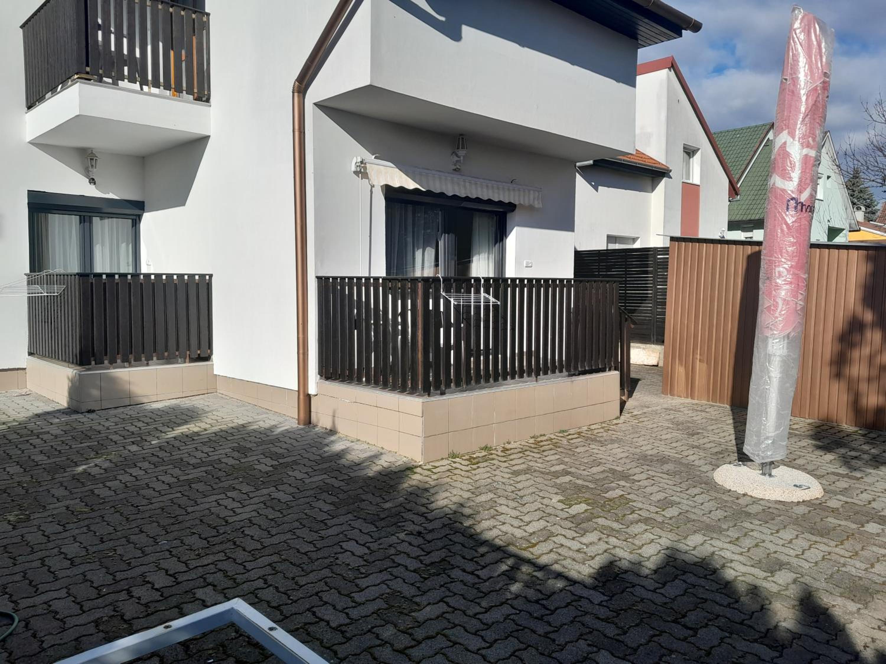 Nyírfa Apartmanház