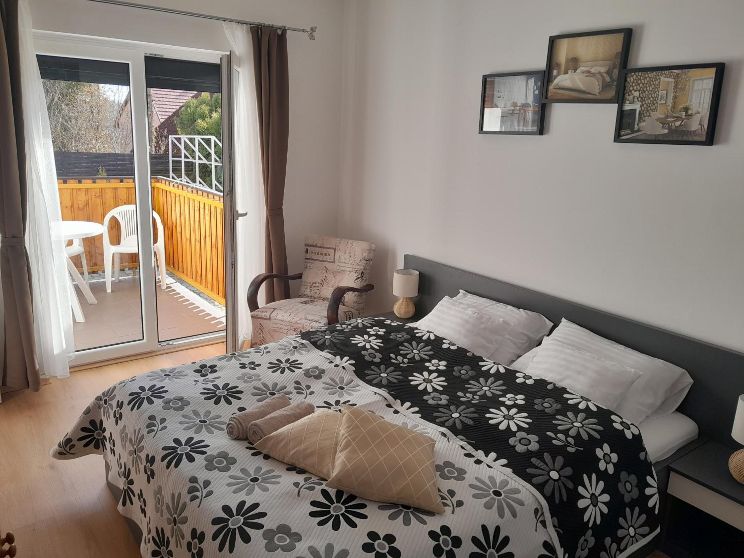Nyírfa Apartmanház