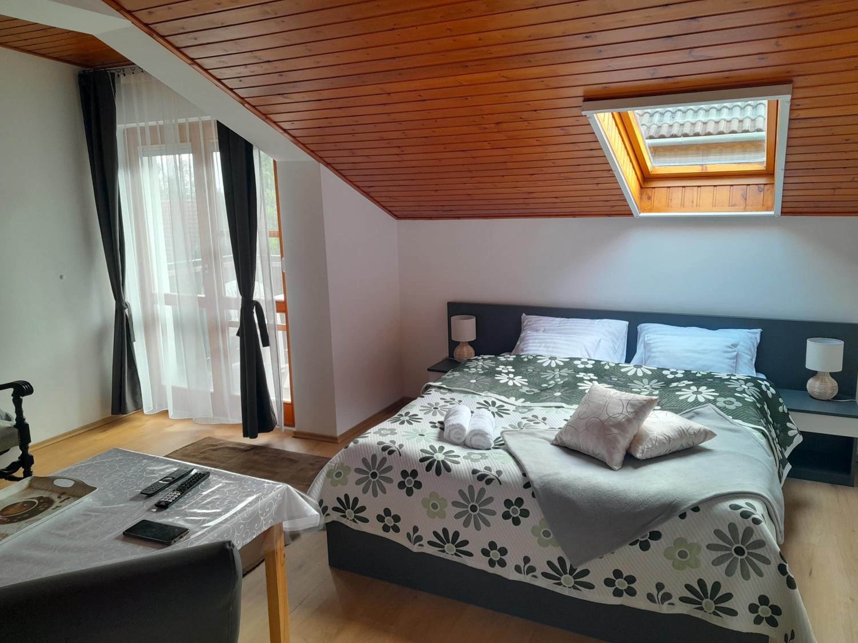 Nyírfa Apartmanház