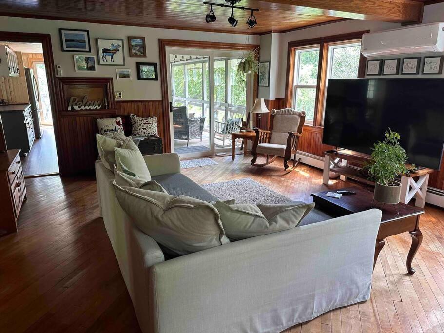 North River Lodge 4 bedrooms 3 baths home
