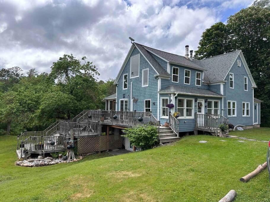 North River Lodge 4 bedrooms 3 baths home