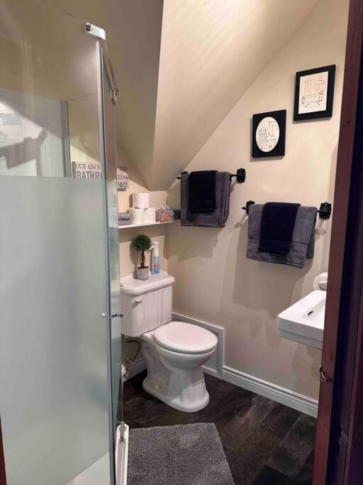North River Lodge 4 bedrooms 3 baths home