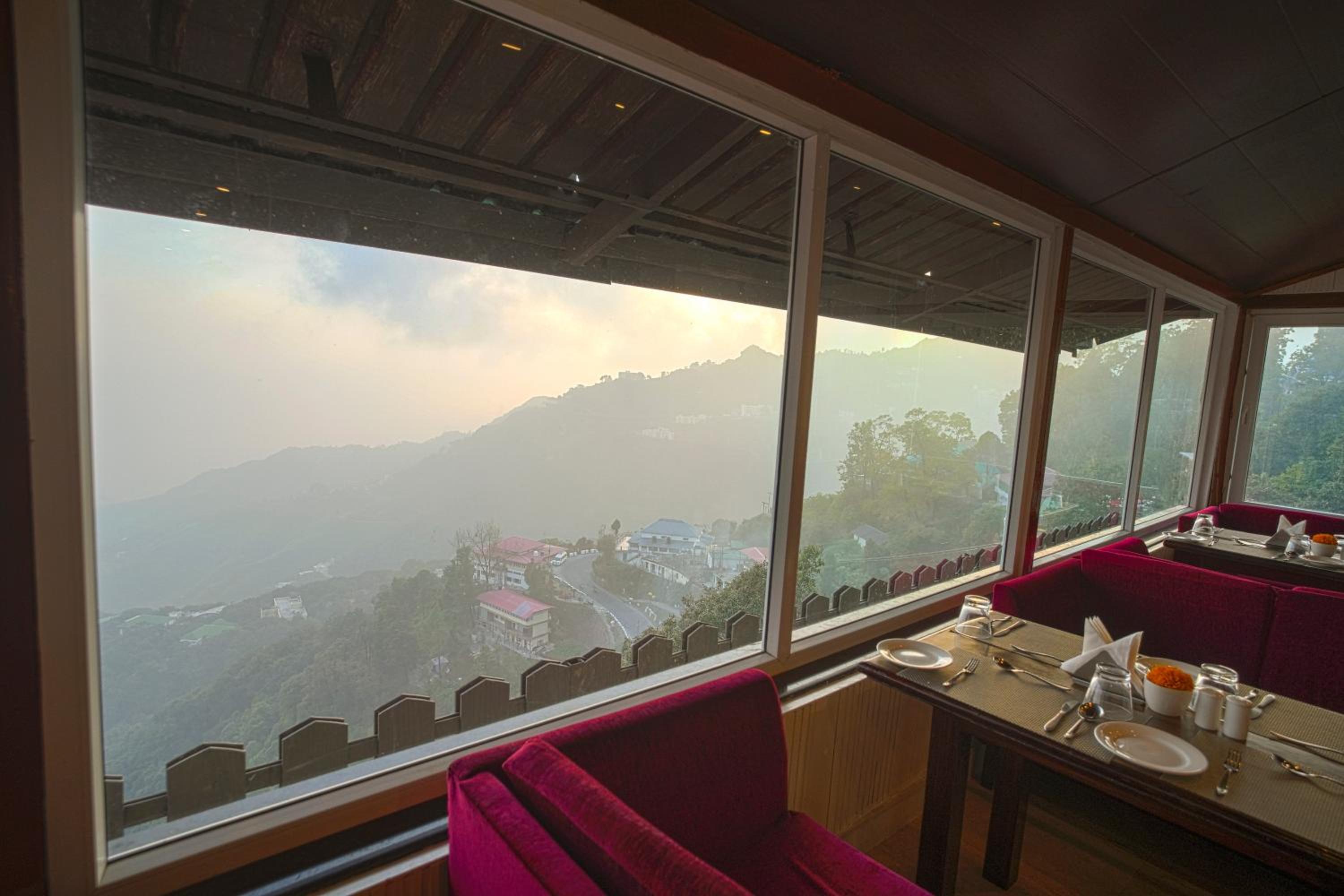 Yashshree Mussoorie Mall Road