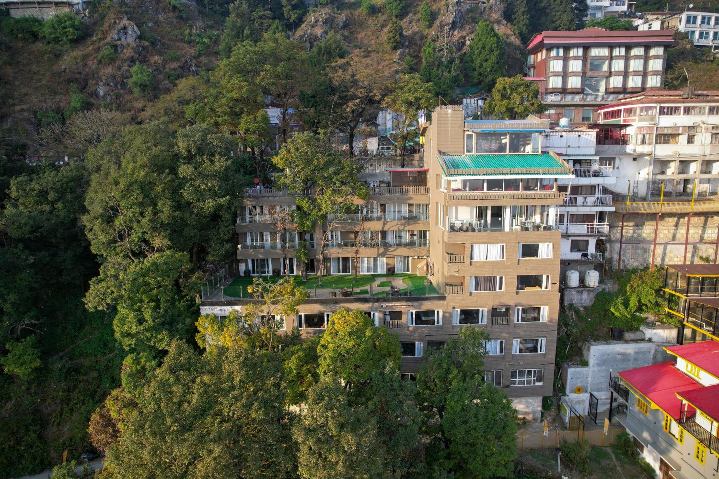 Yashshree Mussoorie Mall Road