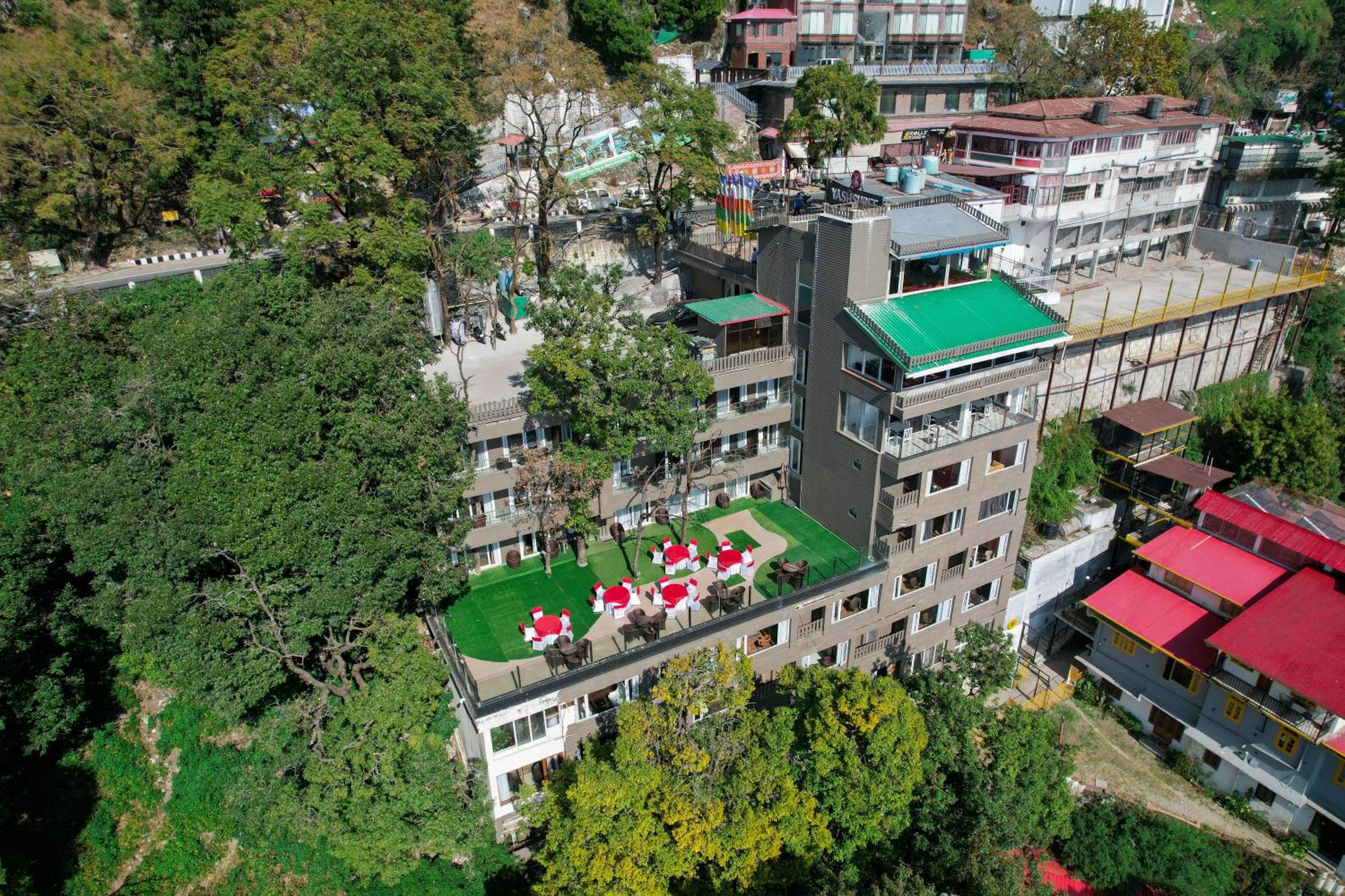 Yashshree Mussoorie Mall Road