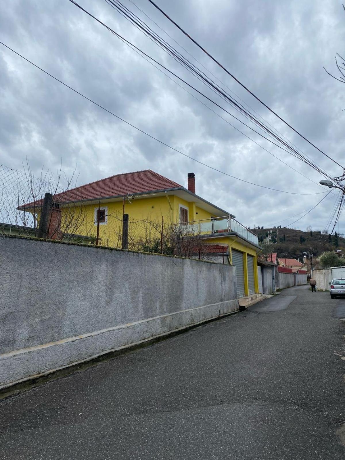 Tota apartments