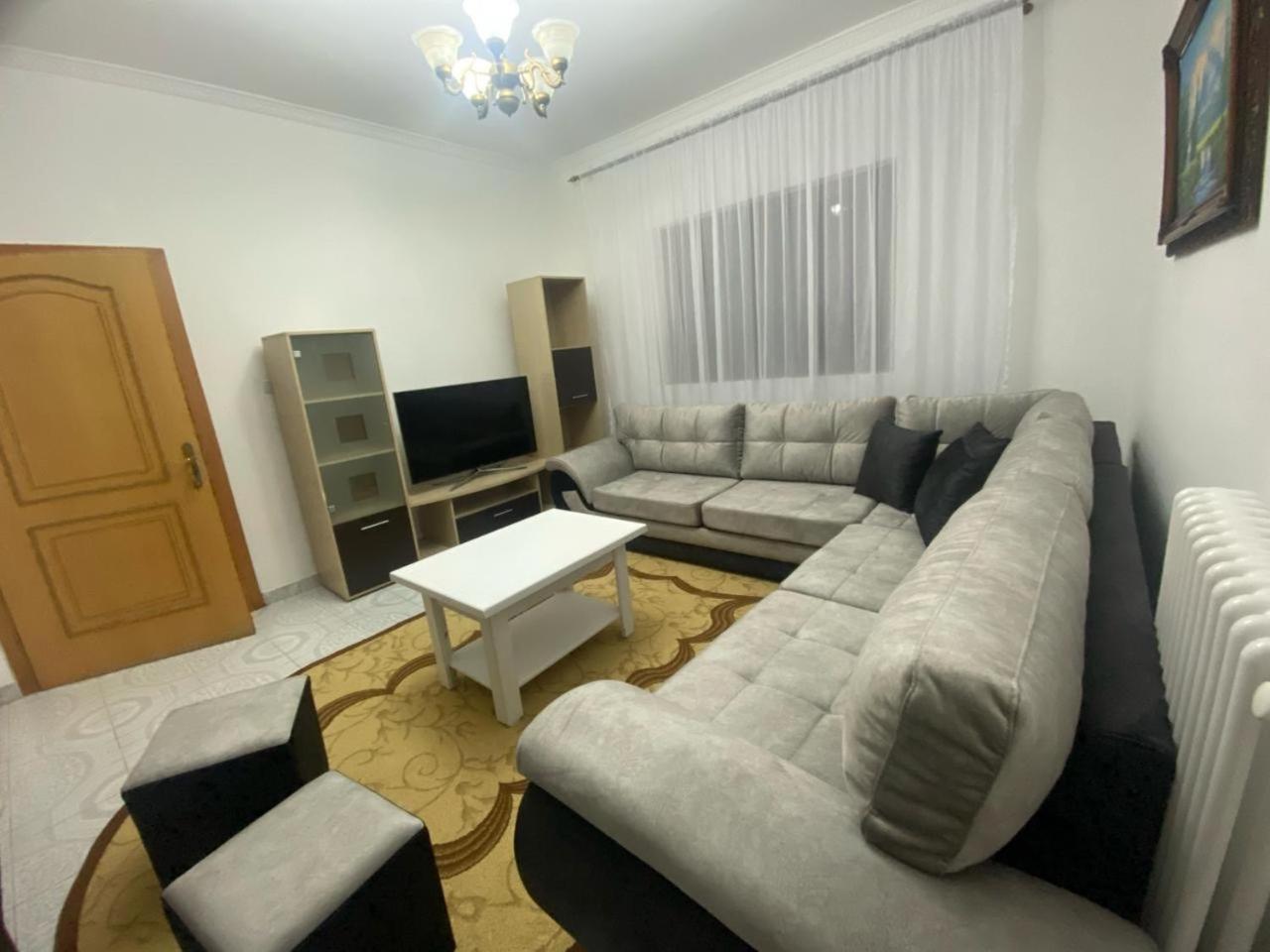 Tota apartments