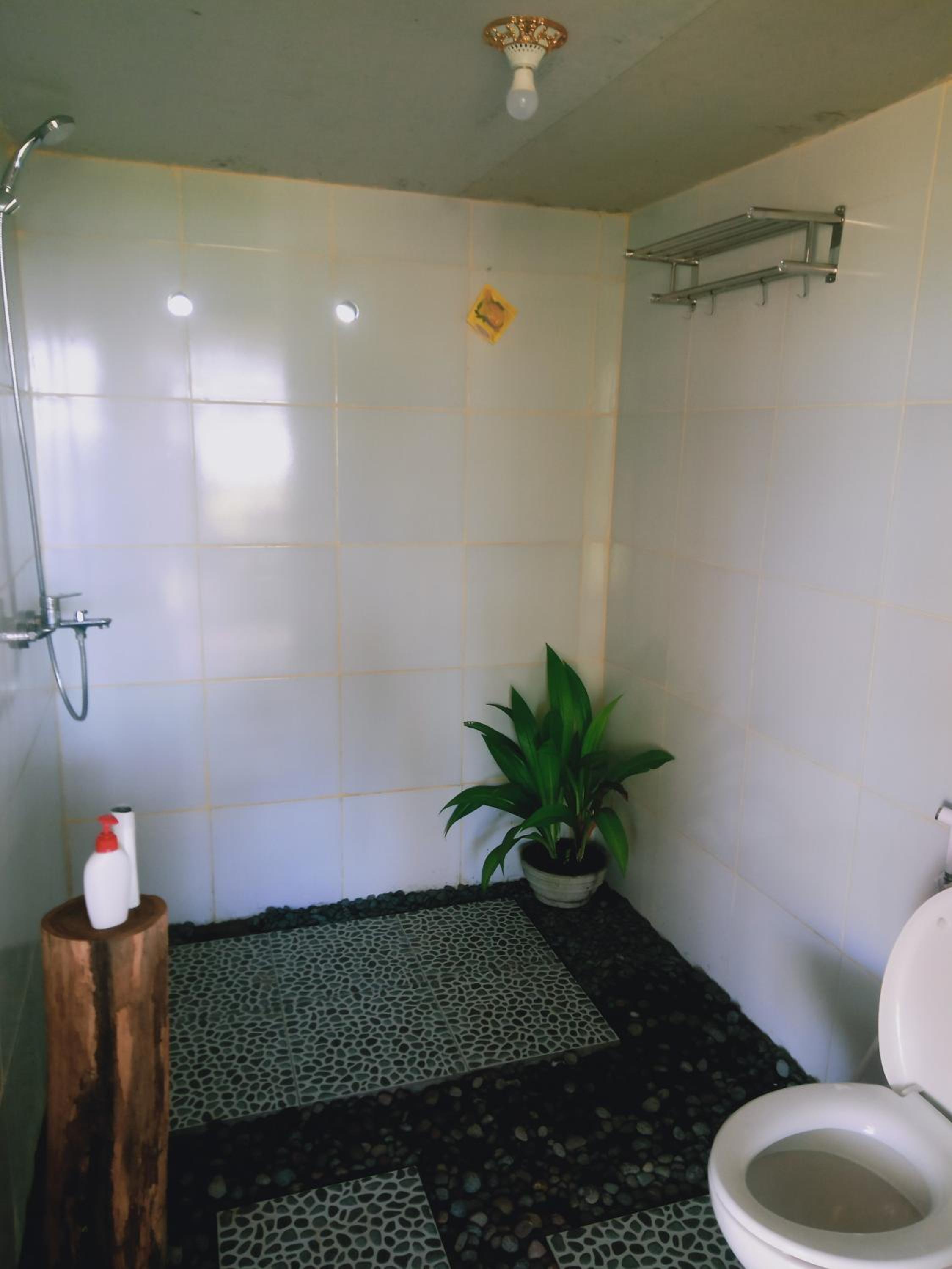 Coconut Homestay Tetebatu view 3