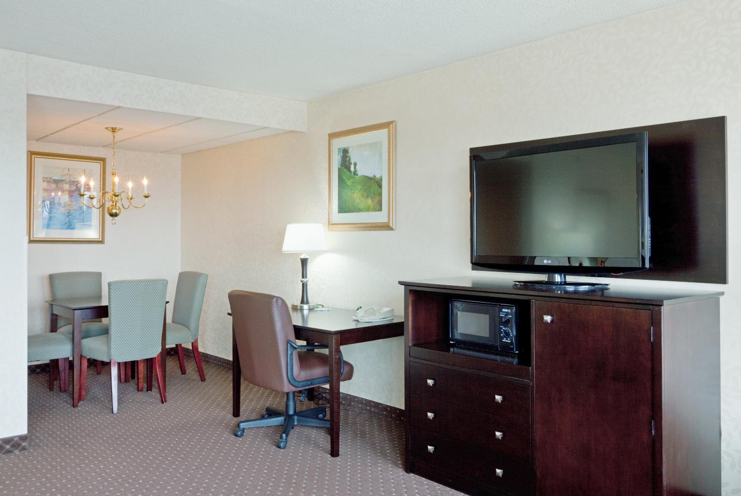 Portland Vacations - Holiday Inn Portland-By the Bay, an IHG Hotel - Property Image 23