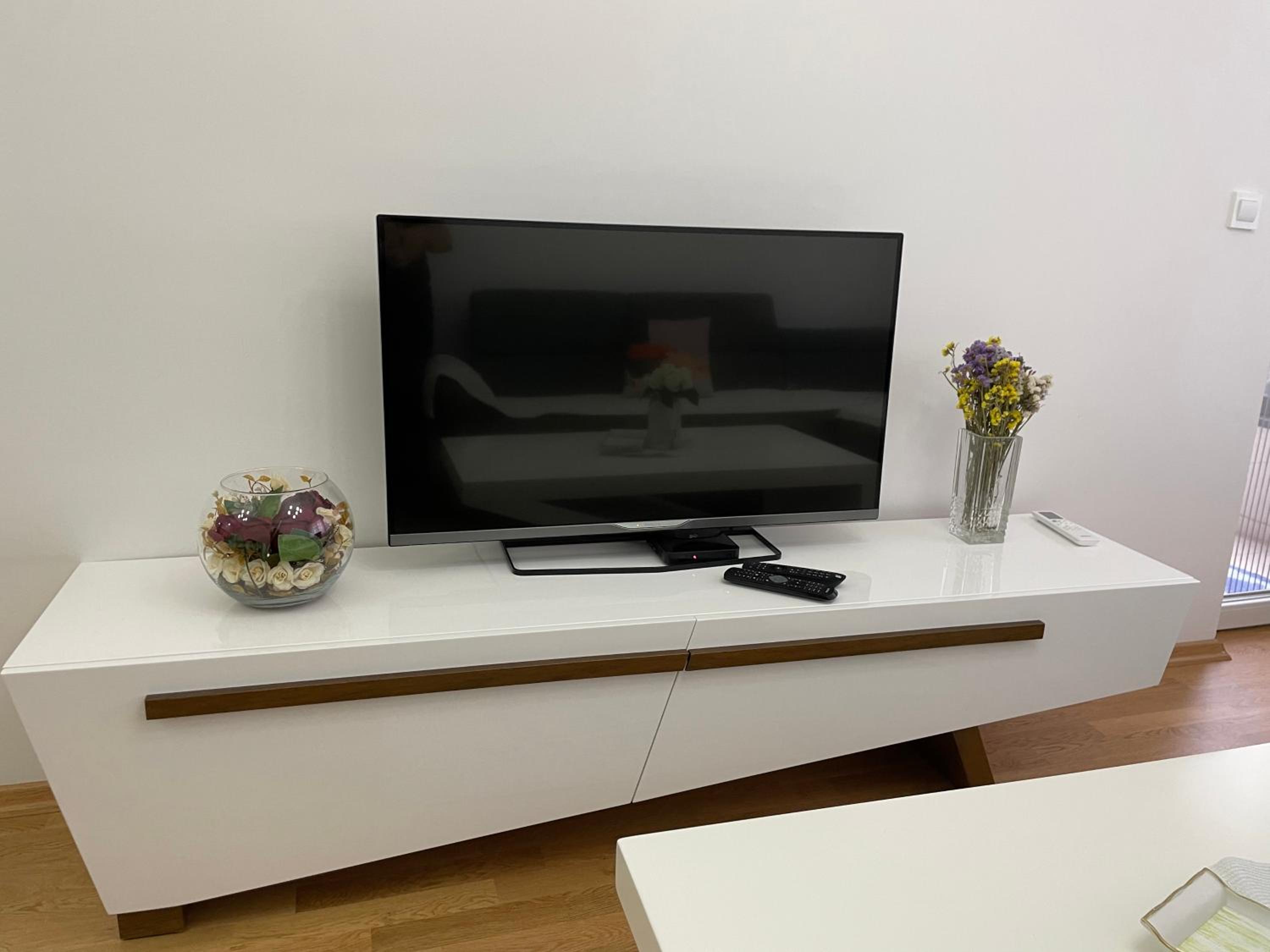 Tuse Lux apartments view 2