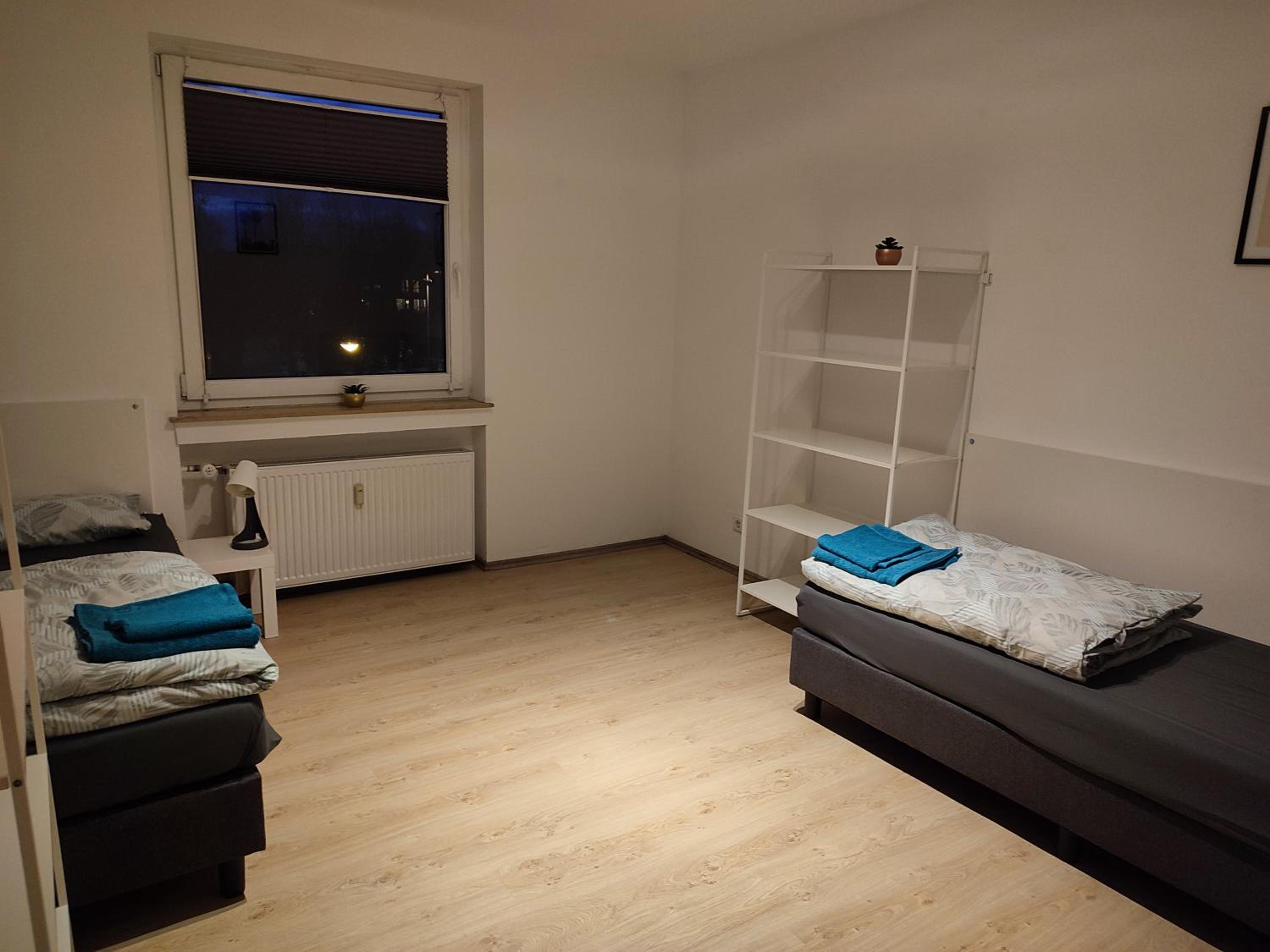 Monteur-Ferien-Messewohnung Mettmann 6 Personen 2 OG