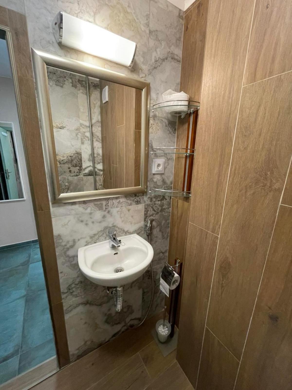 NiDo Cozy 3BR Apartment Kapana Top Center