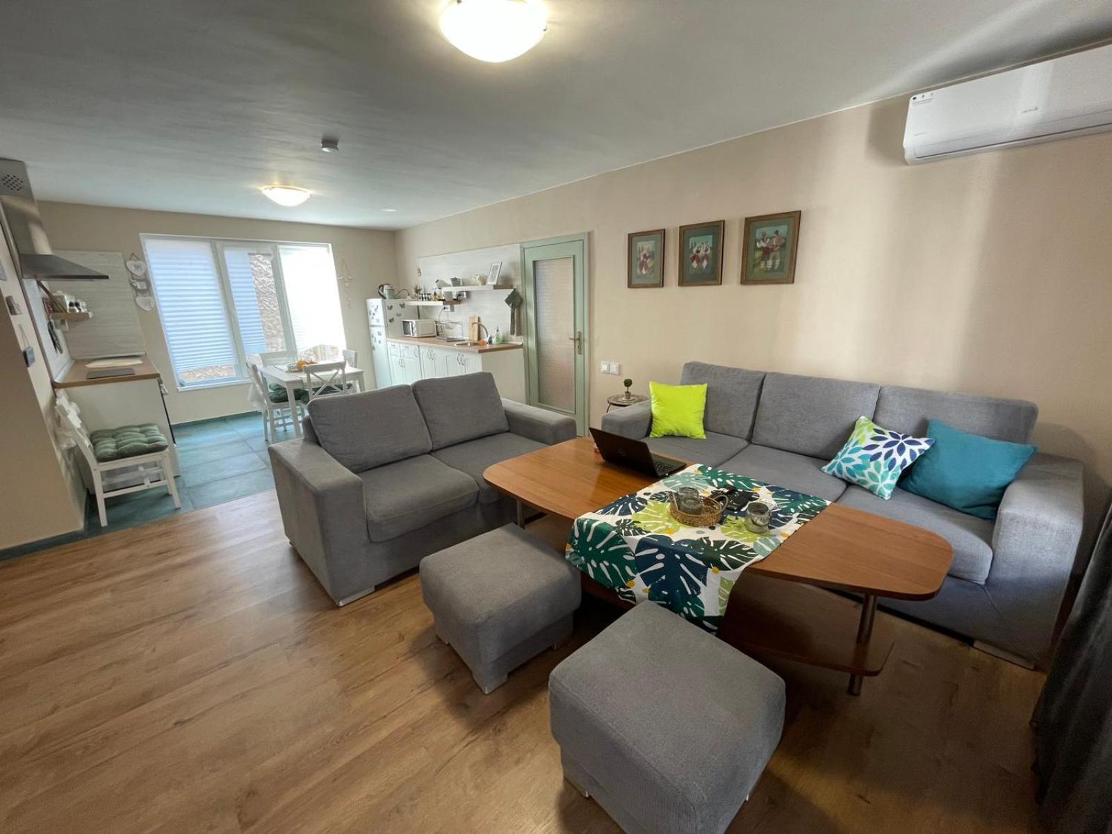 NiDo Cozy 3BR Apartment Kapana Top Center