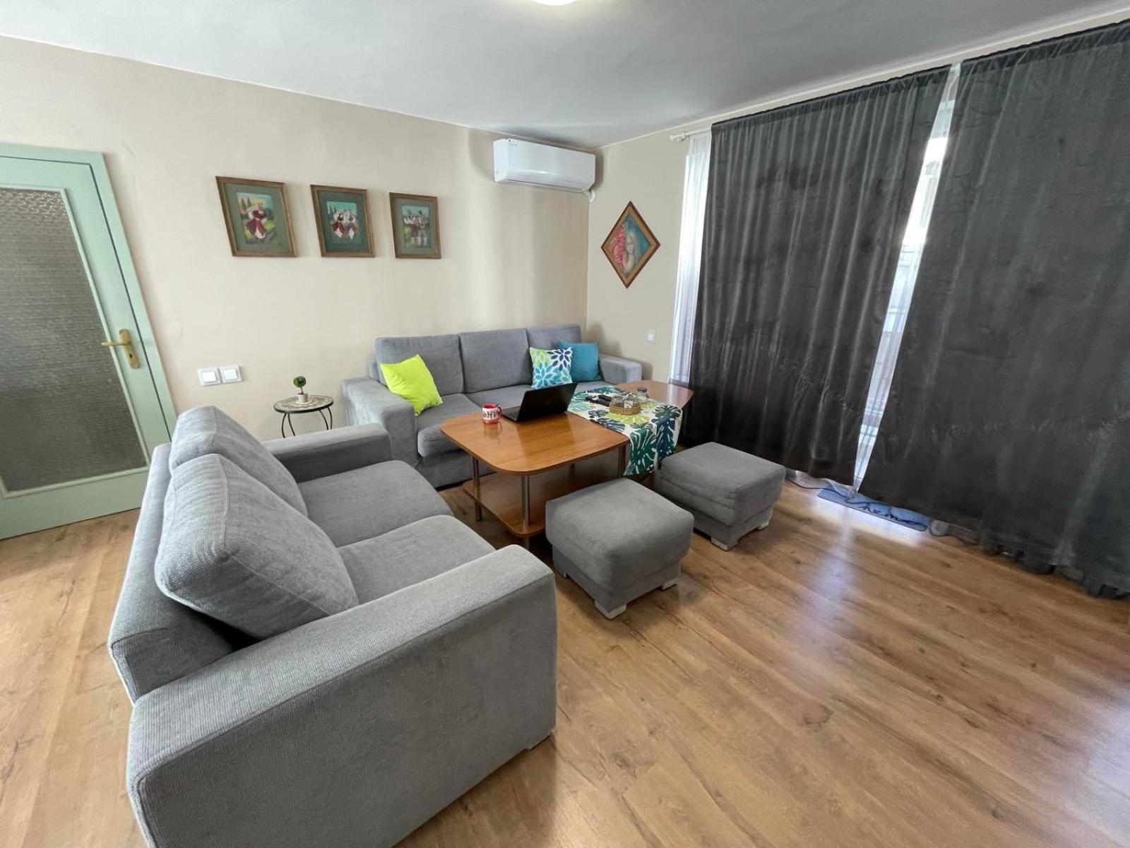 NiDo Cozy 3BR Apartment Kapana Top Center