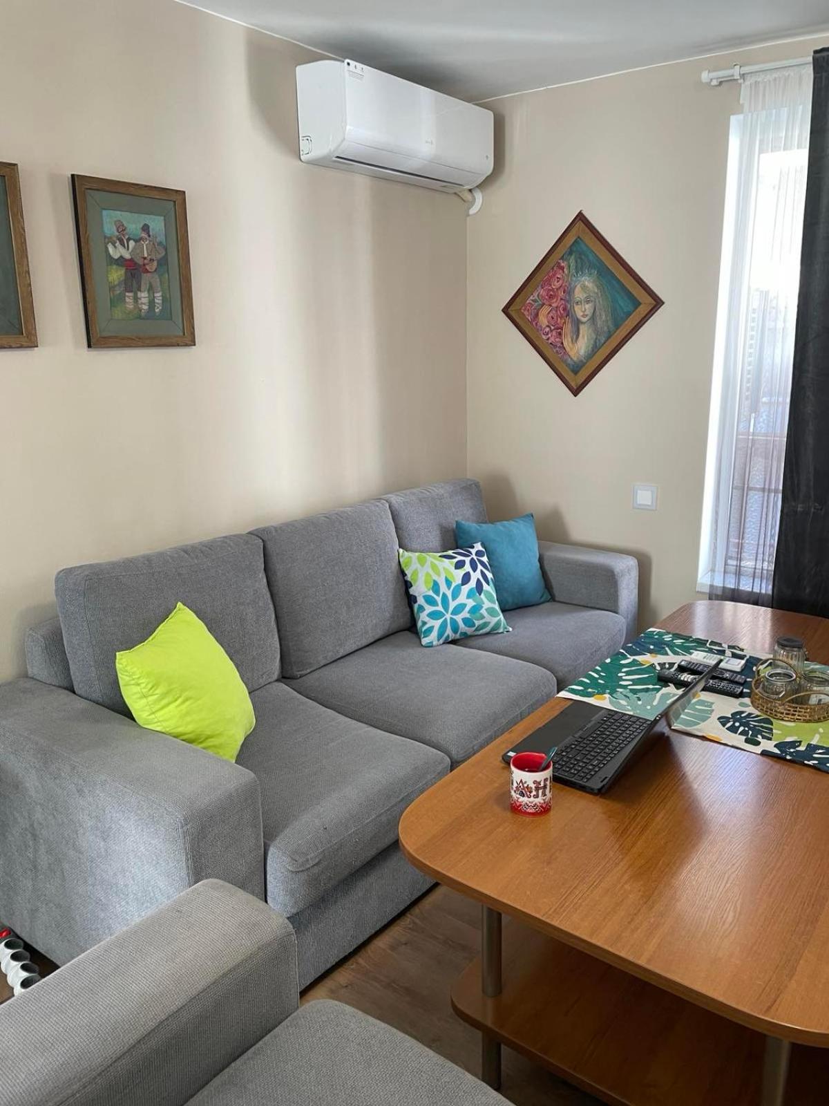 NiDo Cozy 3BR Apartment Kapana Top Center