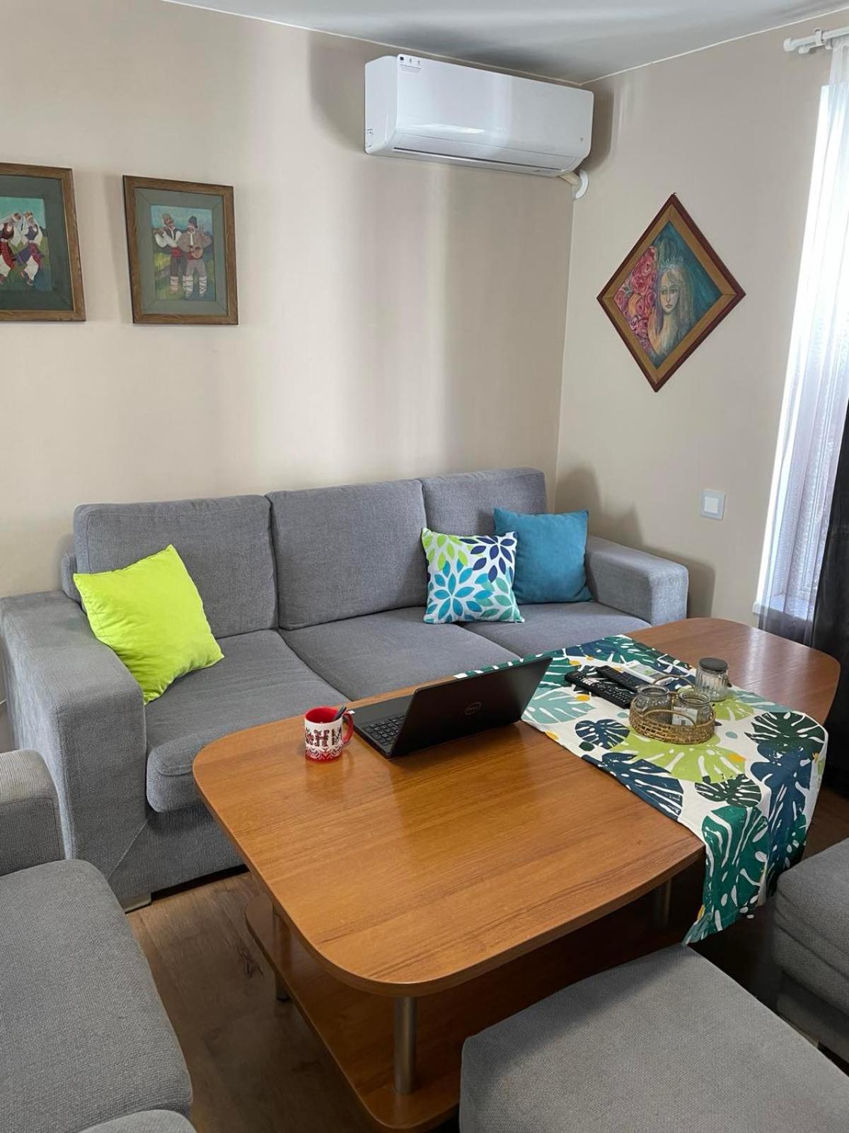 NiDo Cozy 3BR Apartment Kapana Top Center
