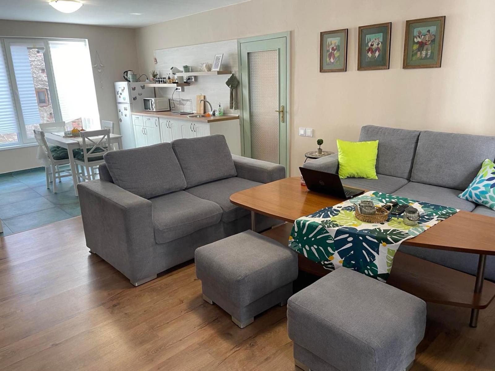 NiDo Cozy 3BR Apartment Kapana Top Center