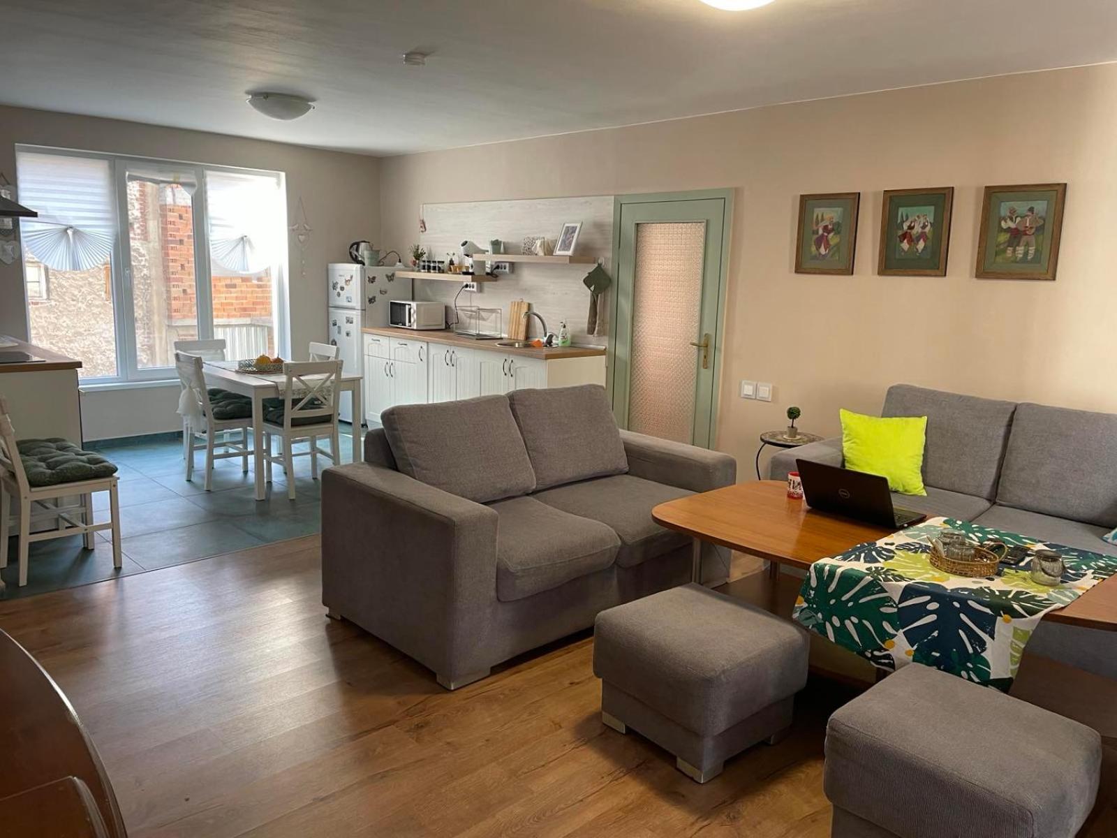NiDo Cozy 3BR Apartment Kapana Top Center