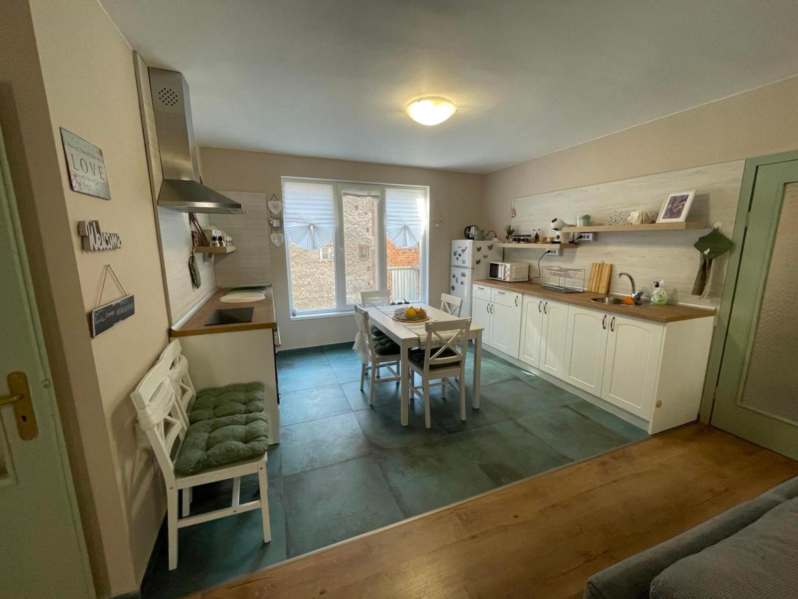 NiDo Cozy 3BR Apartment Kapana Top Center