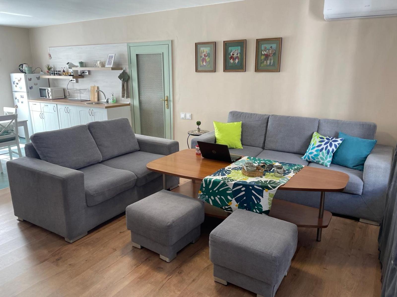 NiDo Cozy 3BR Apartment Kapana Top Center