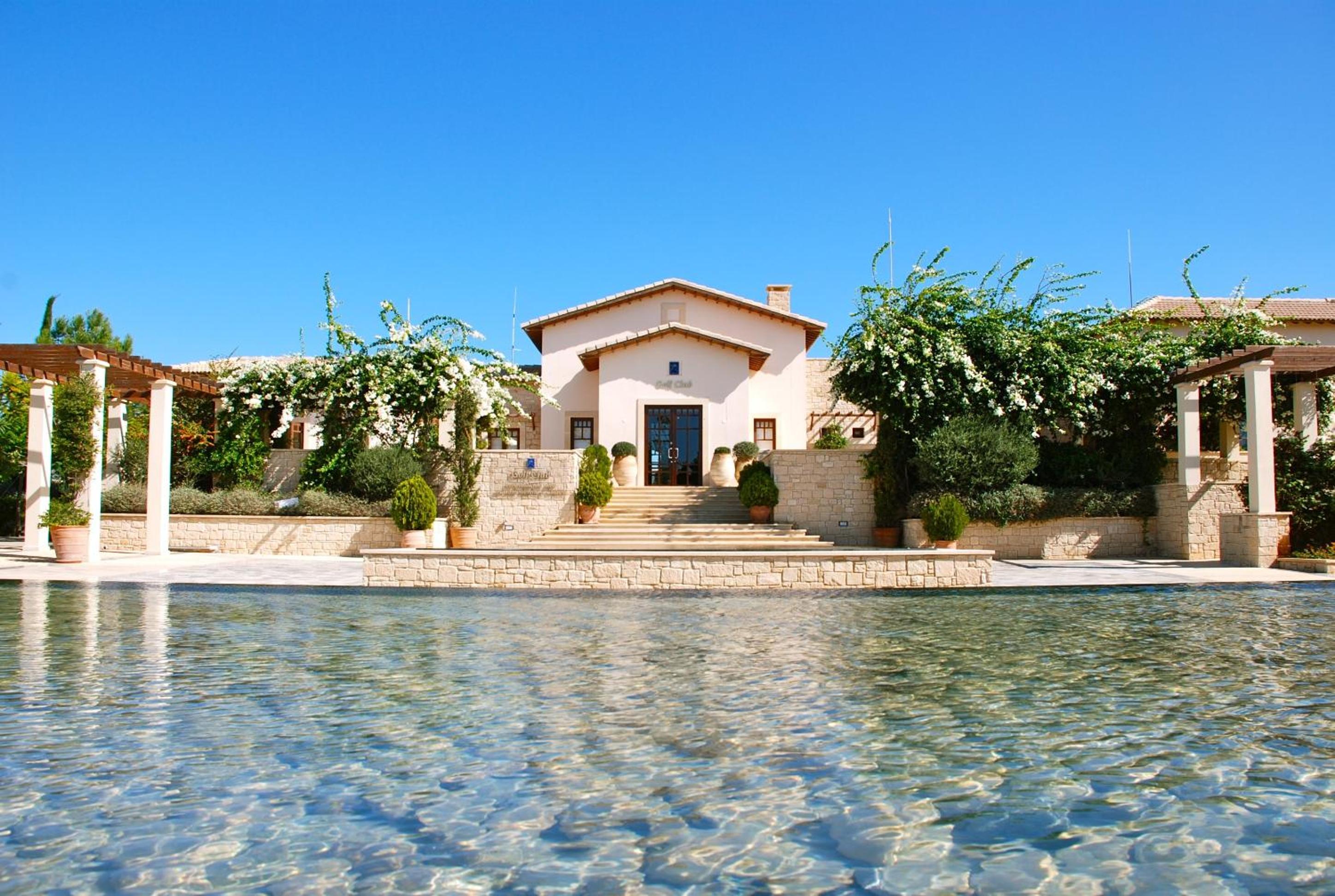 3 bedroom Villa Athina with private pool and golf views, Aphrodite Hills Resort