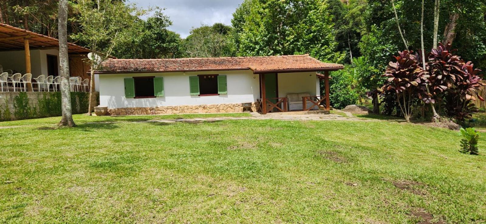Casa no Vale dasVideiras