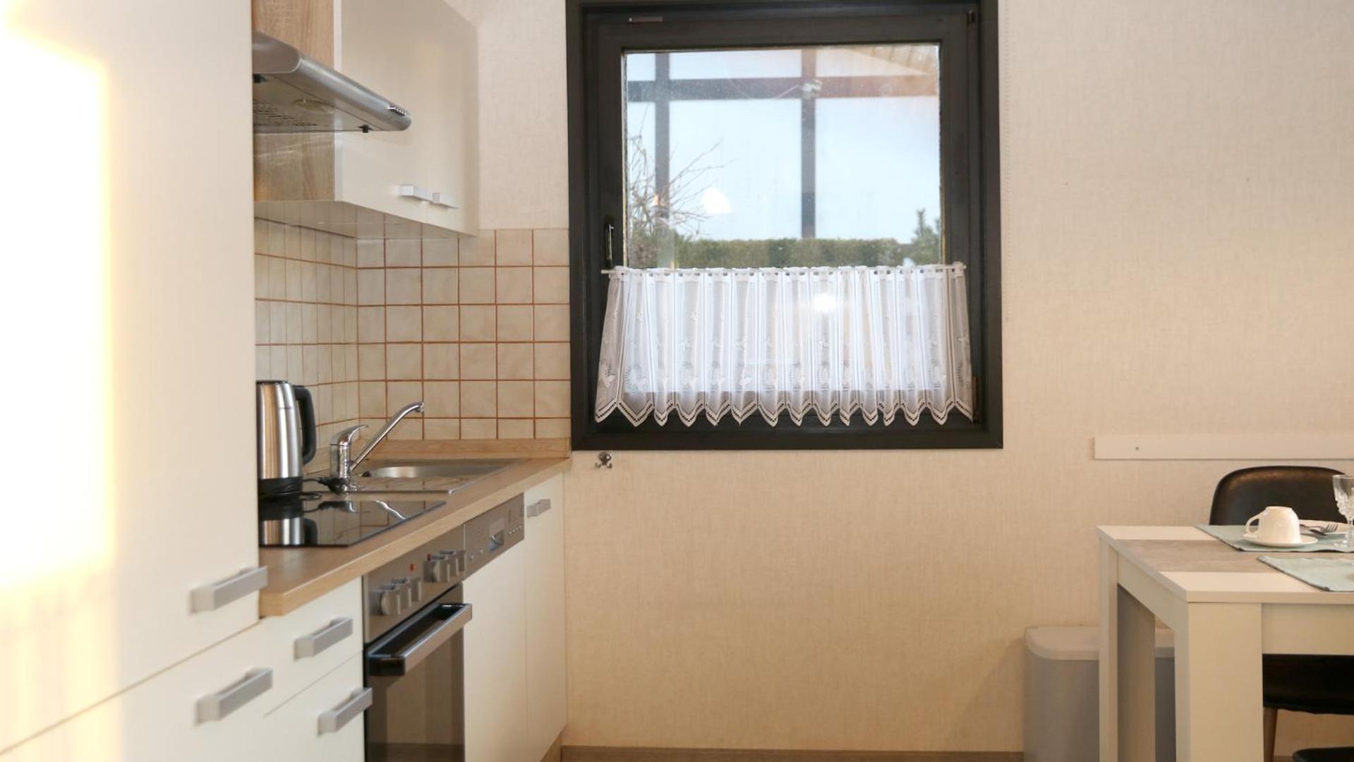 Ferienhaus Henneseeblick - Lake - View - Terrace - Hils - Wood - WIFI