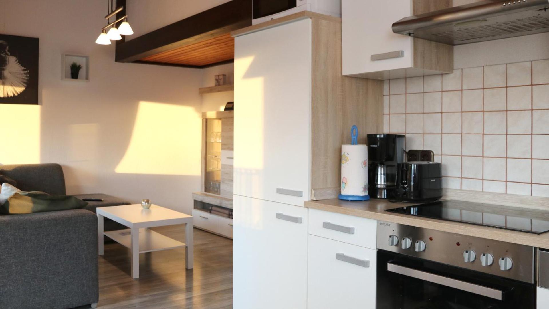 Ferienhaus Henneseeblick - Lake - View - Terrace - Hils - Wood - WIFI