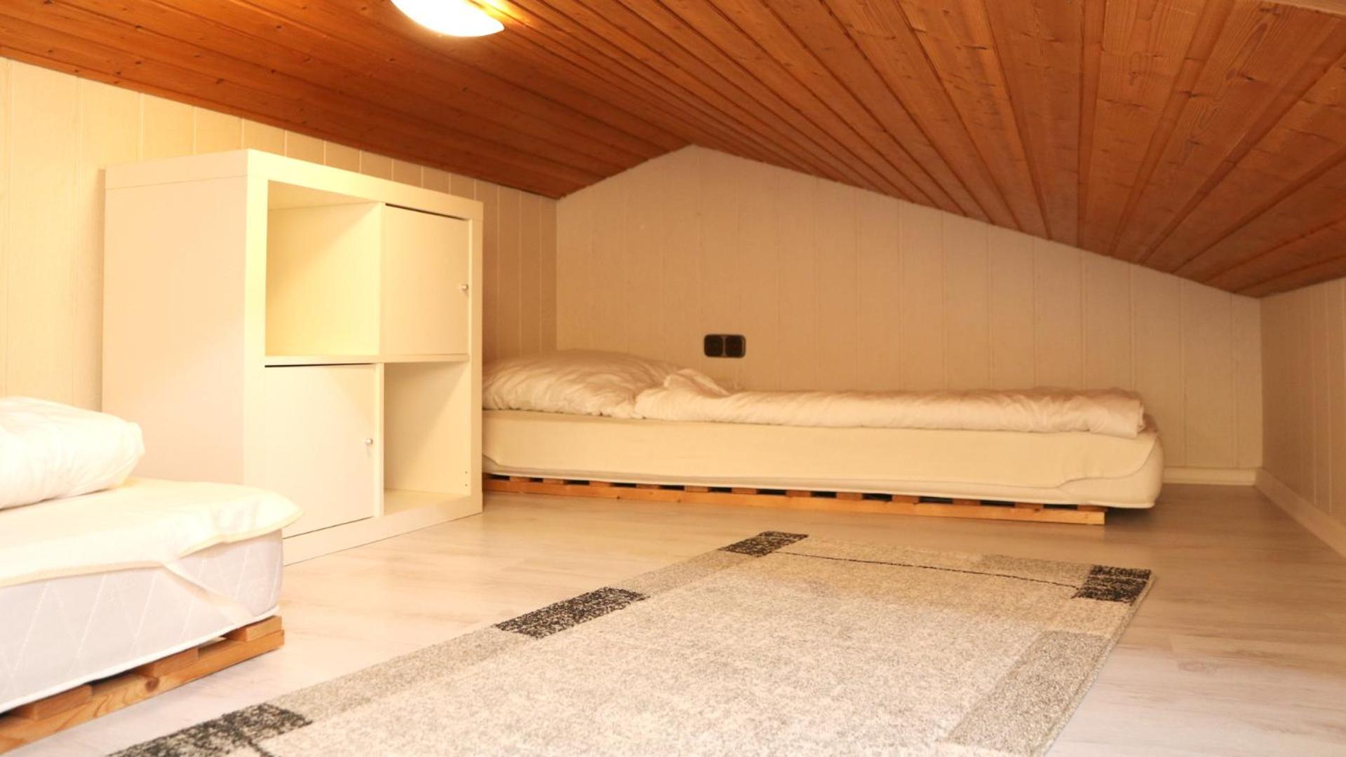 Ferienhaus Henneseeblick - Lake - View - Terrace - Hils - Wood - WIFI