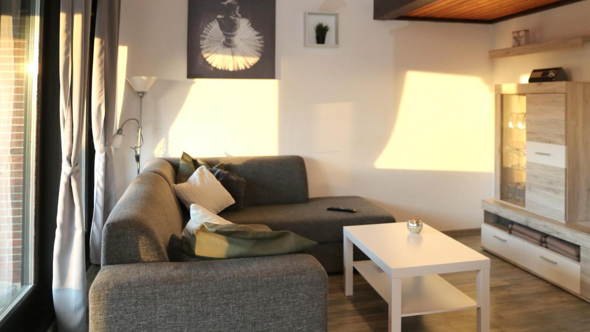 Ferienhaus Henneseeblick - Lake - View - Terrace - Hils - Wood - WIFI