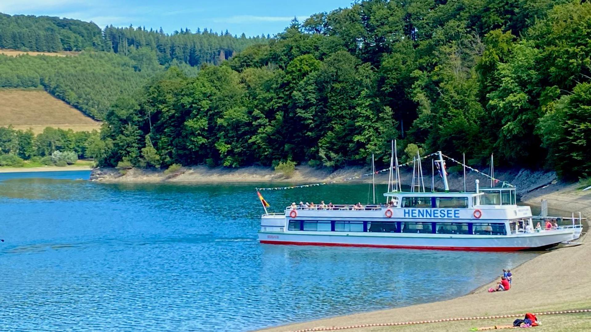 Ferienhaus Henneseeblick - Lake - View - Terrace - Hils - Wood - WIFI