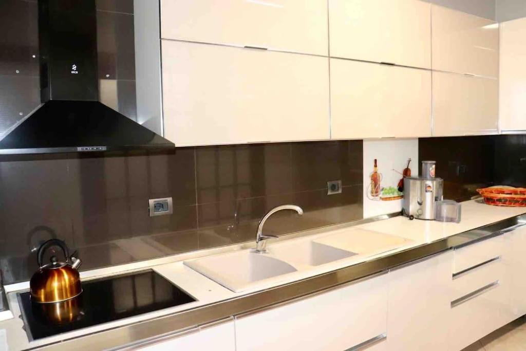 Olive Apartment Downtown Tirana