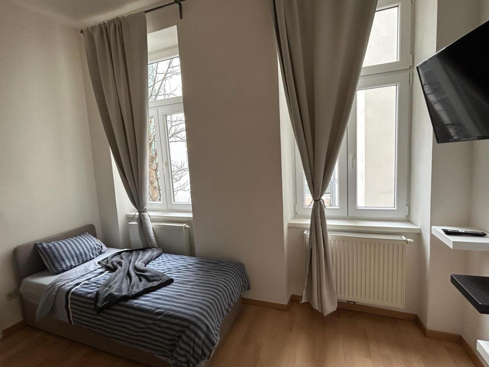 City Elegance Central Gem with FREE parking and FAST Internet 250 MBits