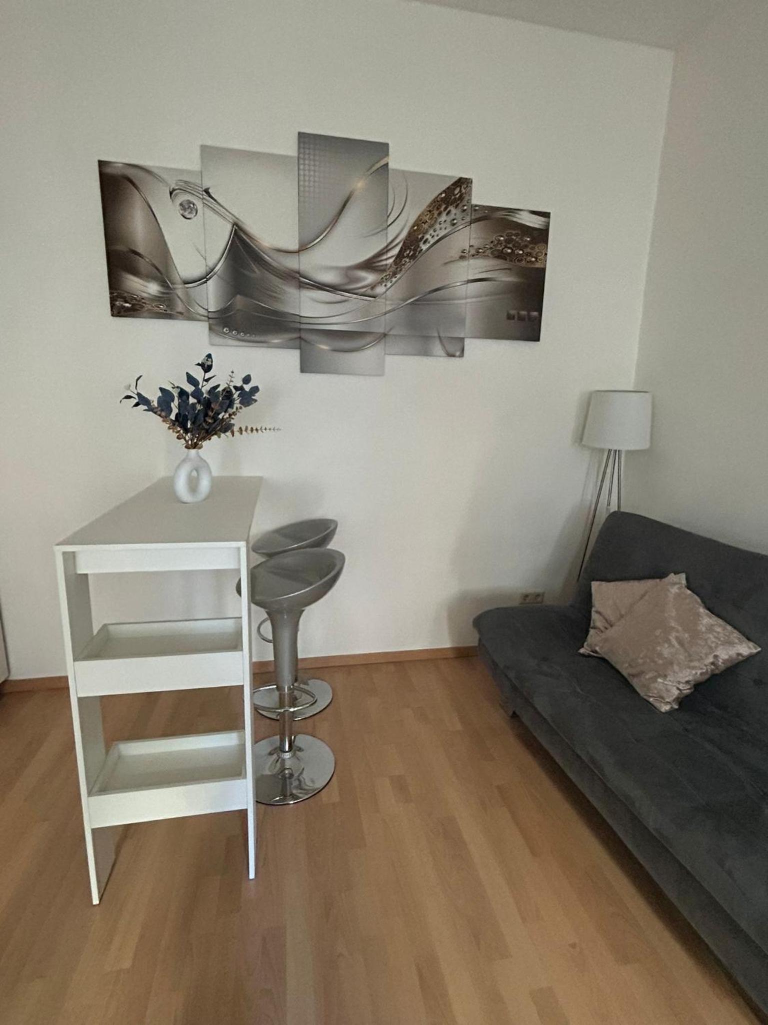 City Elegance Central Gem with FREE parking and FAST Internet 250 MBits