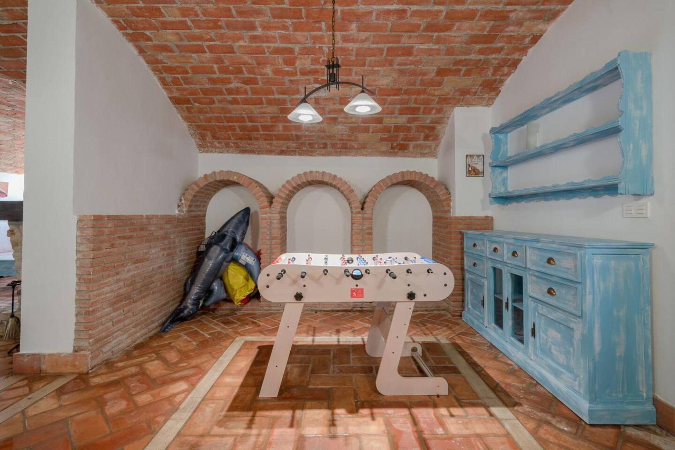 Spacious Villa in Granada with Private Pool and Jacuzzi