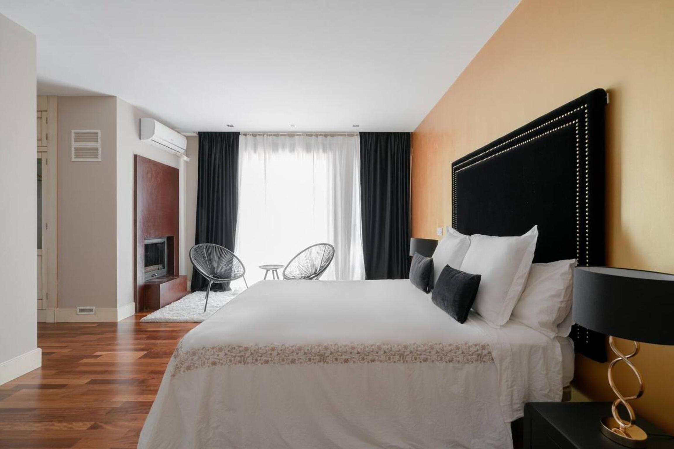 Spacious Villa in Granada with Private Pool and Jacuzzi